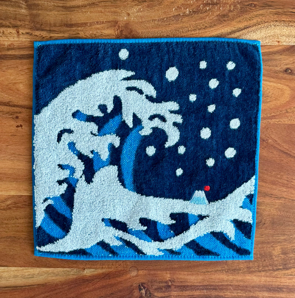 Japanese Face Washer, The Great Wave