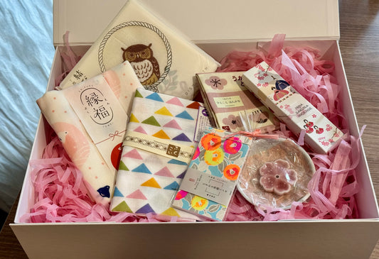 Gift Box, Large, White, The Sakura Blessings