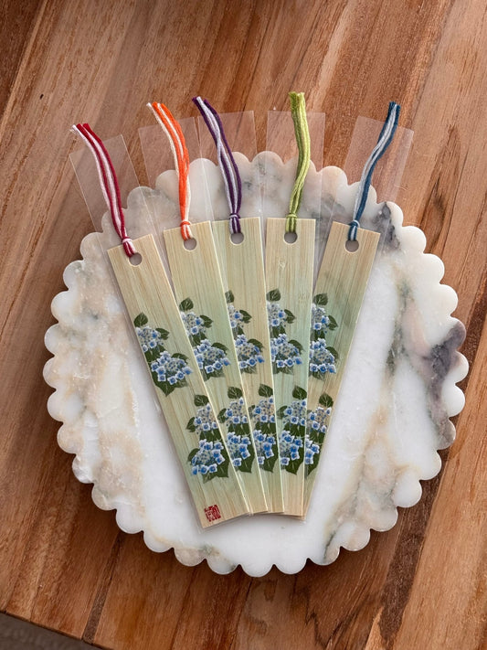 Japanese Bamboo Bookmark, Blue & White Hydrangeas - Scents of Japan