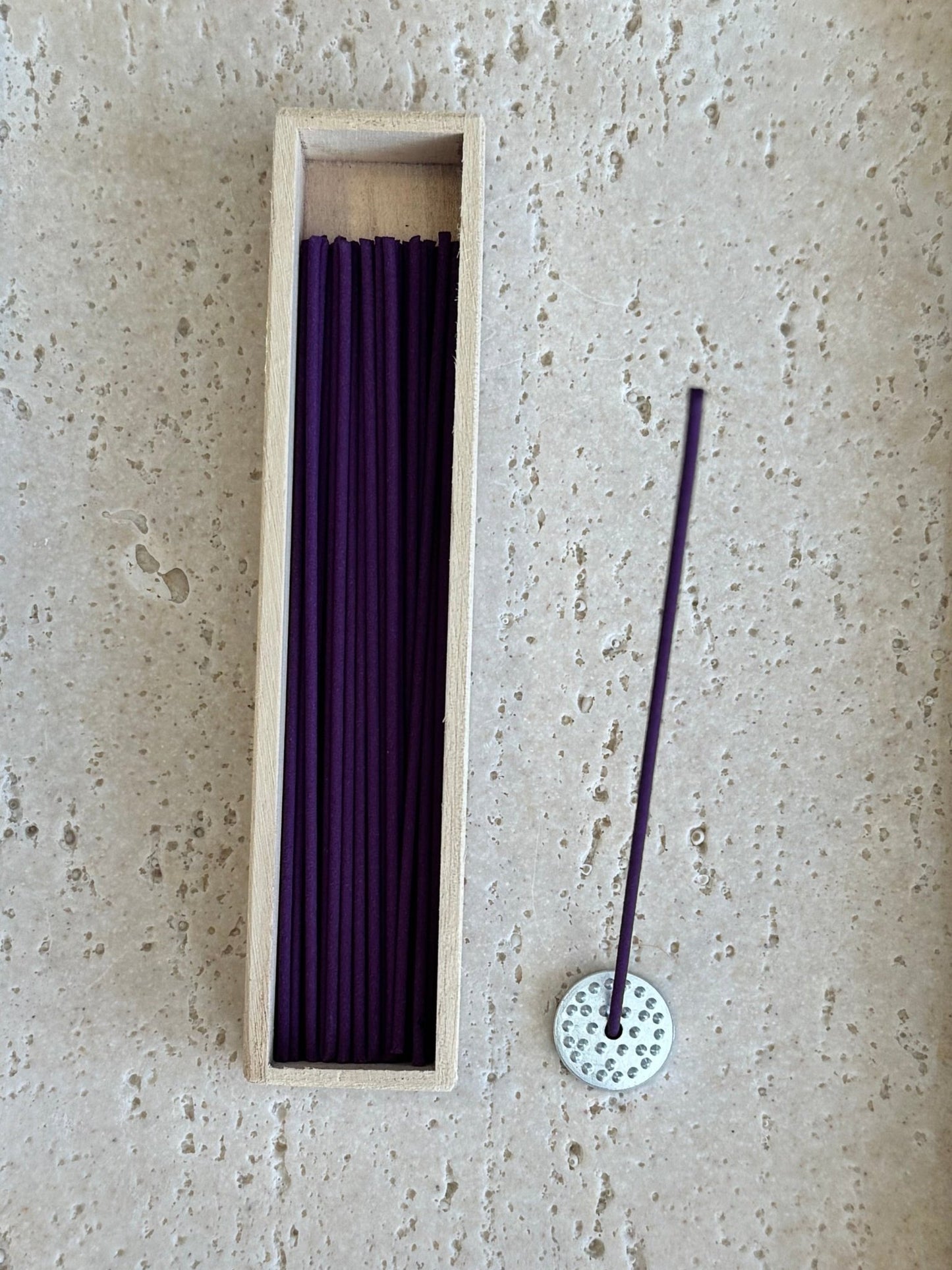 Japanese Long Incense Sticks, Hyakurakuka, Lavender - Scents of Japan