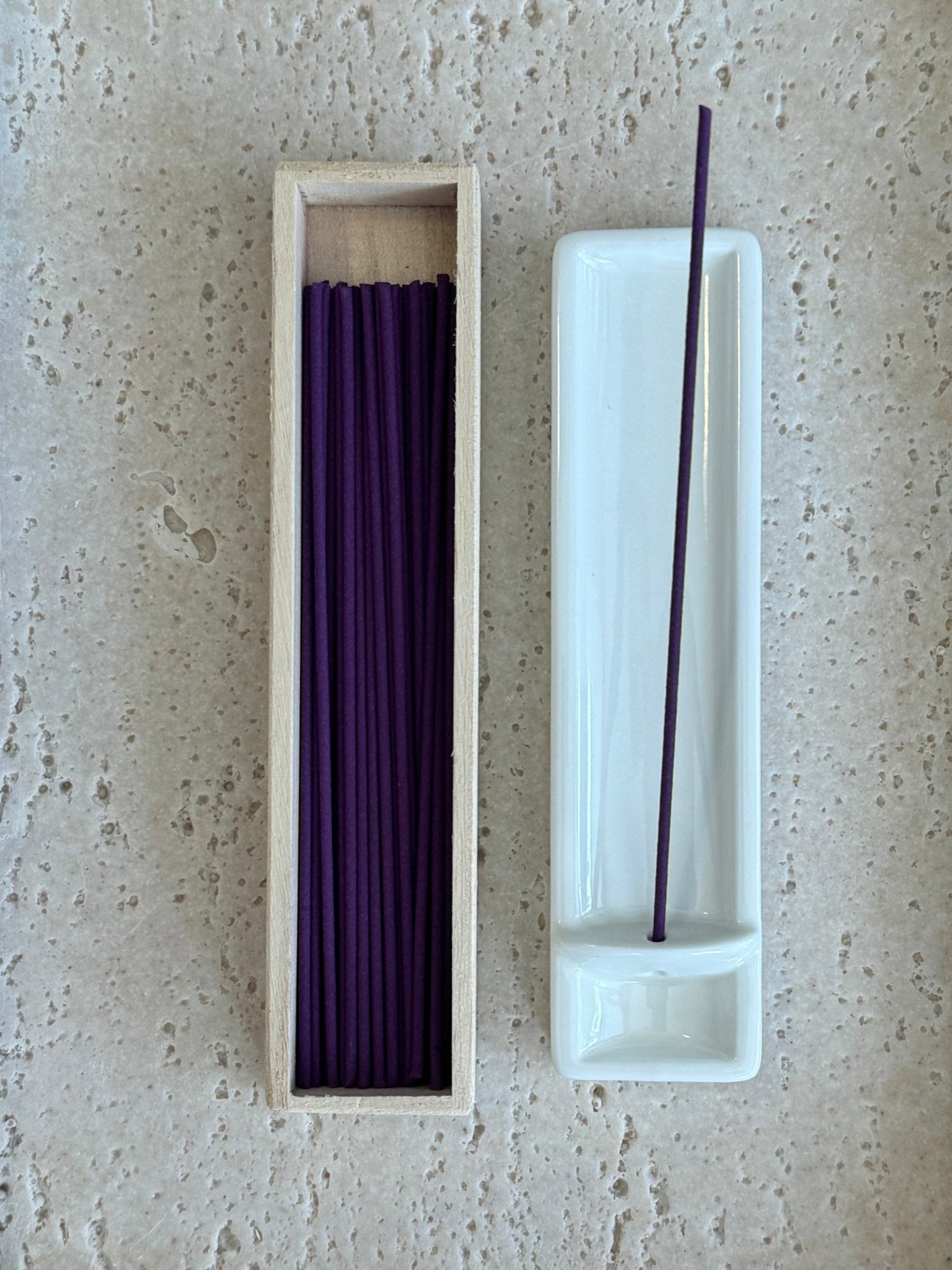 Japanese Long Incense Sticks, Hyakurakuka, Lavender - Scents of Japan