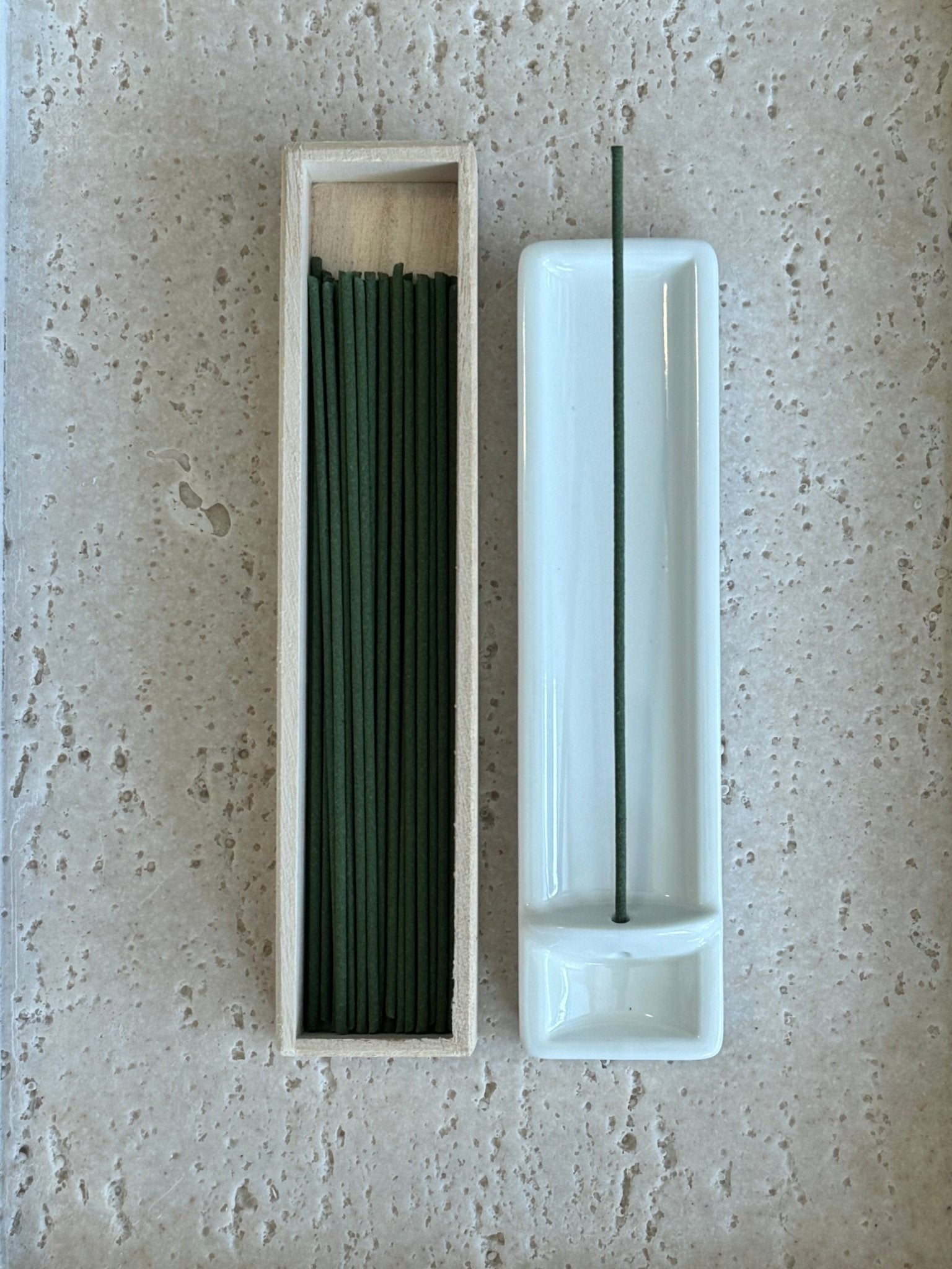 Japanese Long Incense Sticks, Hyakurakuka, White Sage - Scents of Japan