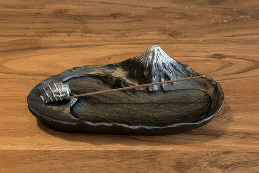 Japanese Incense Holder, Mt Fuji, Grey/Black - Scents of Japan